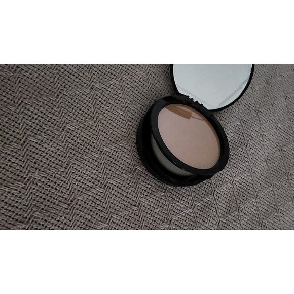 Mirabella Press Powder Foundation Press #6 - 100% Authentic - Picture 2 of 4